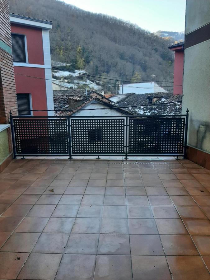 Ferienwohnung Piso Con Terraza En Felechosa Exterior foto